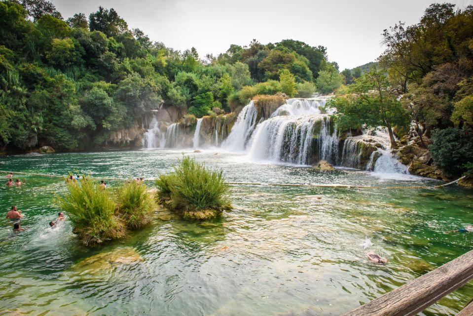 Split/Trogir: Krka National Park Day Trip with Wine Tasting - Wine Tasting in a Konoba: Local Pours Without the Fuss