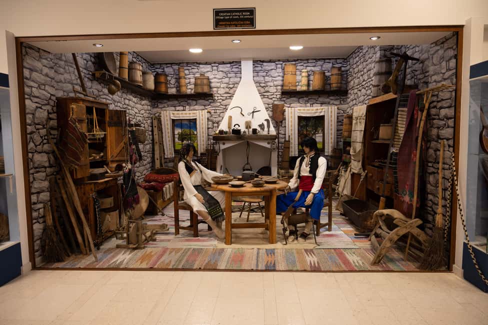 Split/Trogir: Mostar and Medjugorje Tour with Wine Tasting - Split or Trogir to Herzegovina: how the 10-hour rhythm really works