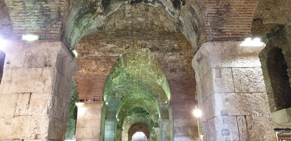 Split: Walking tour of Split with a 'Magister' of History - Golden Gate Finale: Leaving Roman Core, Reaching Later Split