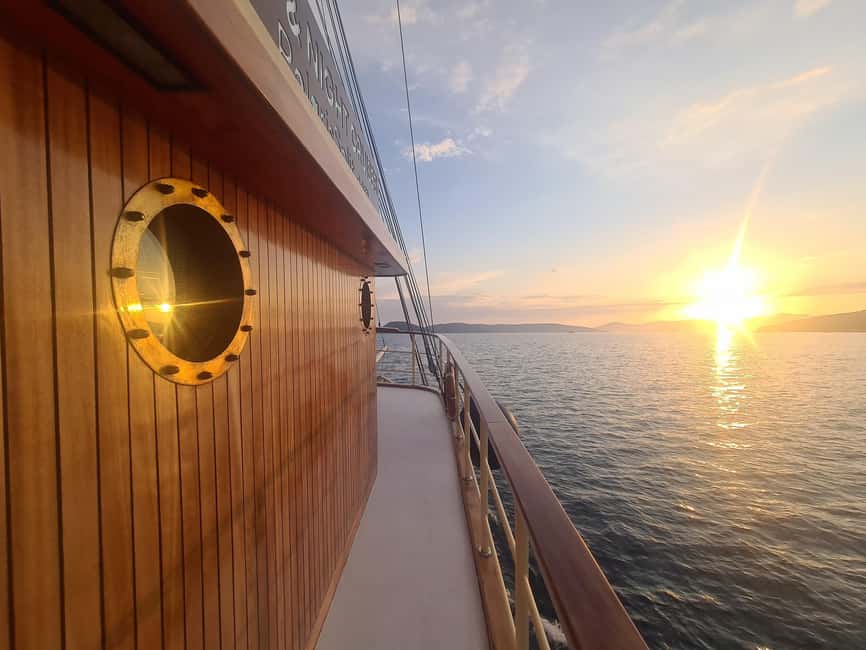 Split:Sunset Cruise with Live Music - The route that makes this cruise feel like Split from the water