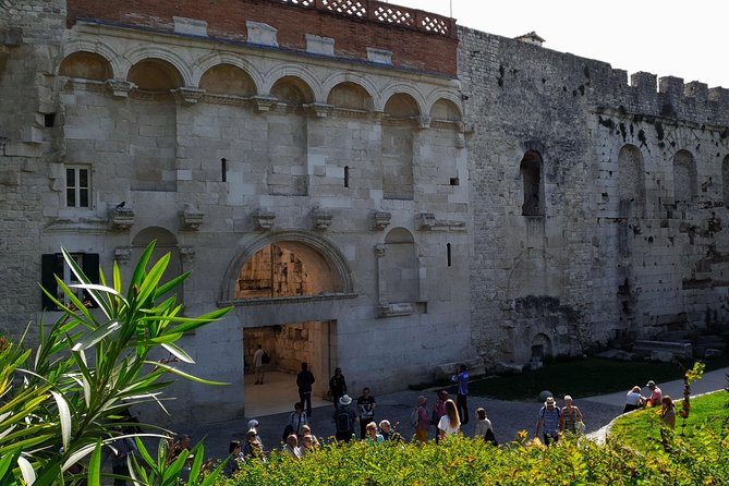 Walking Tour of Split with a 'Magister' of History - Noble palaces, courtyards, and Venetian echoes near the city museum